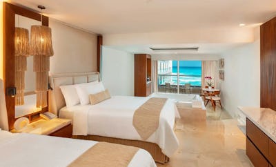Junior Suite Ocean View Double Beds
