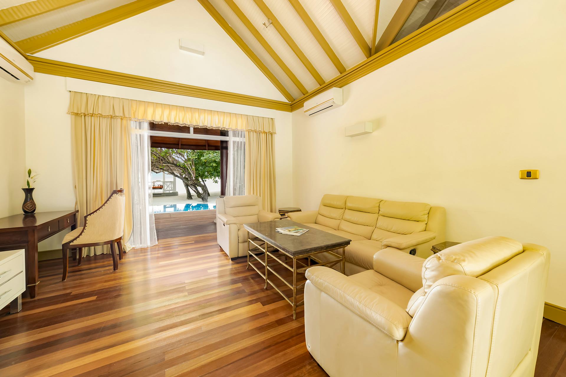 TWO BEDROOM BEACH SUITE