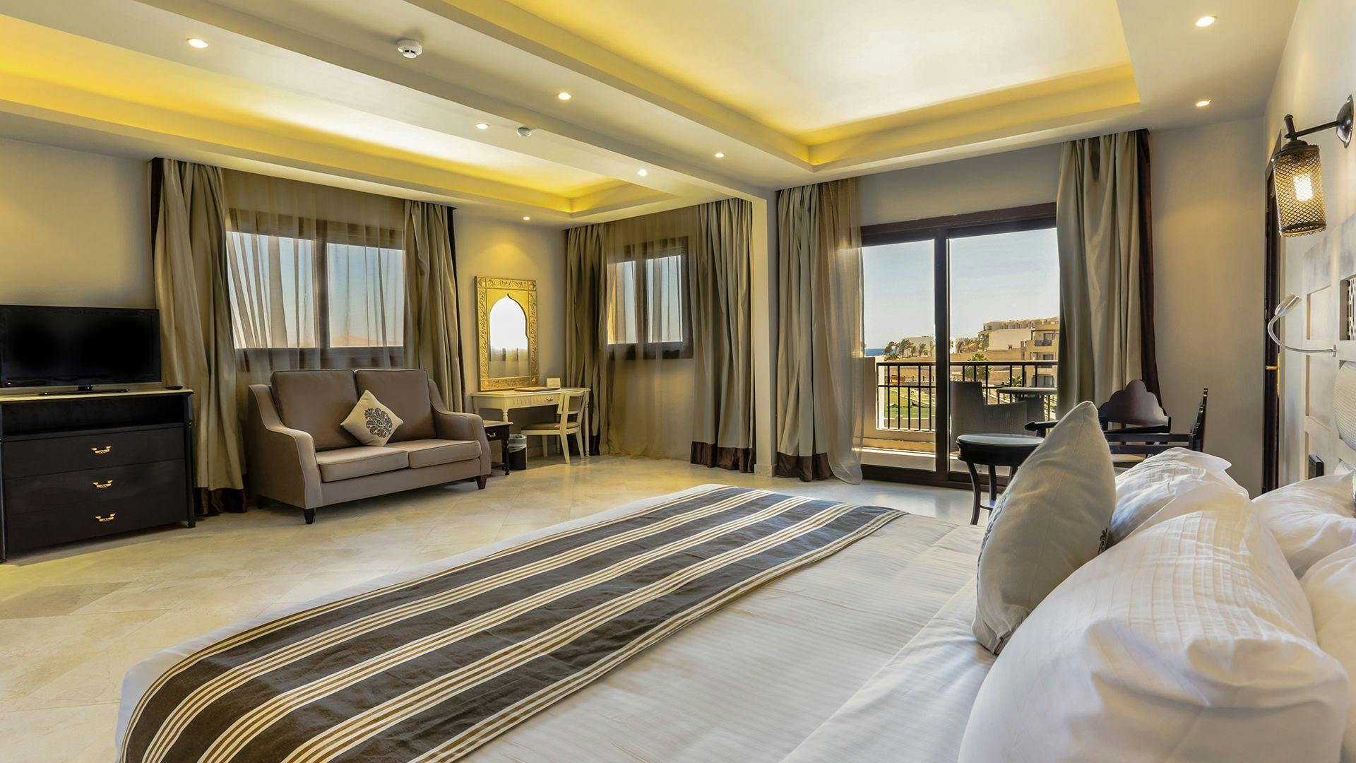 sunrise-arabian-beach-resort-sharm-el-sheikh-junior-suite-posh-club_13118