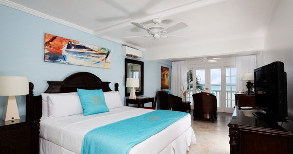 superior-oceanfront-rooms-the-club-barbados-resort_4877