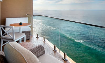 Premium Oceanfront King Corner Studio