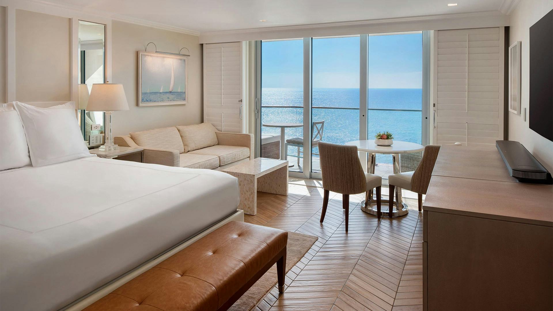 surf-and-sand-resort-laguna-beach-premium-oceanfront-king-corner-studio-02_3715