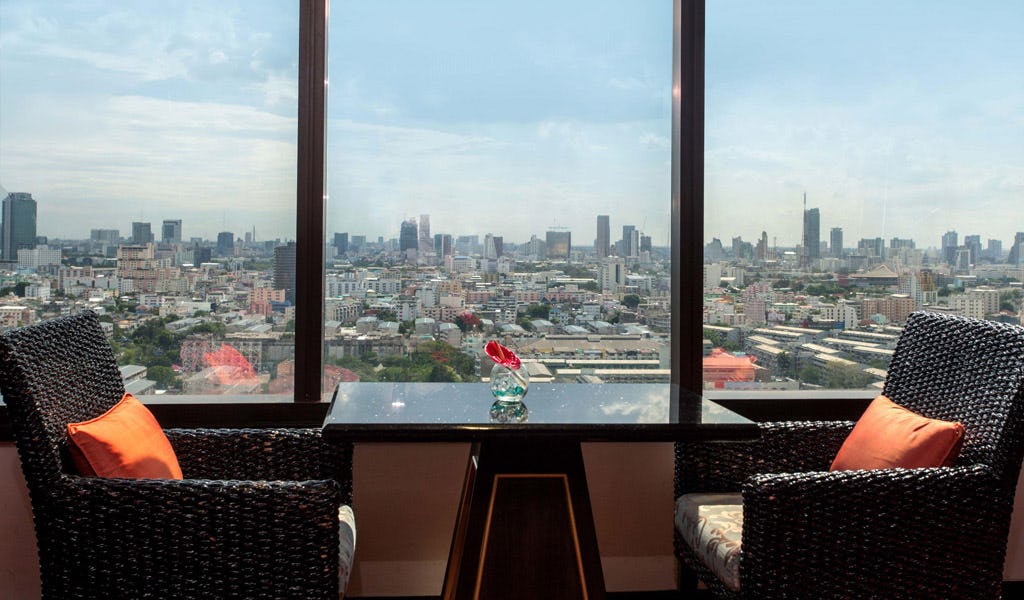 swissotel-bangkok-ratchada-swiss-executive-club-lounge-01_13070