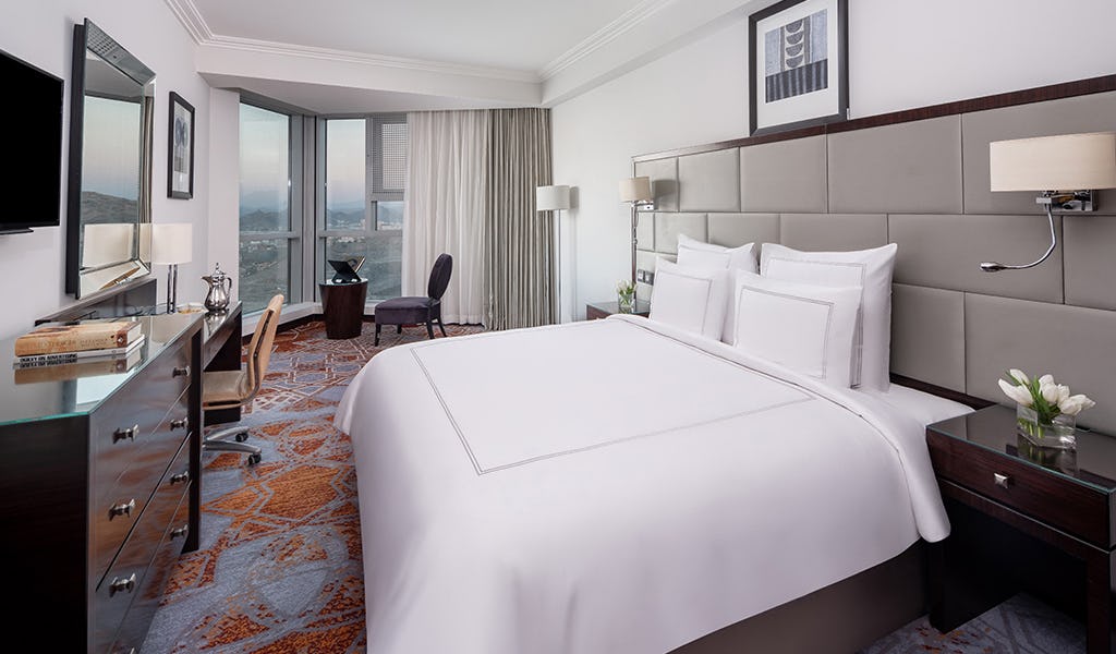 swissotel-makkah-saudi-arabia-swissotel-junior-suite-01_10807