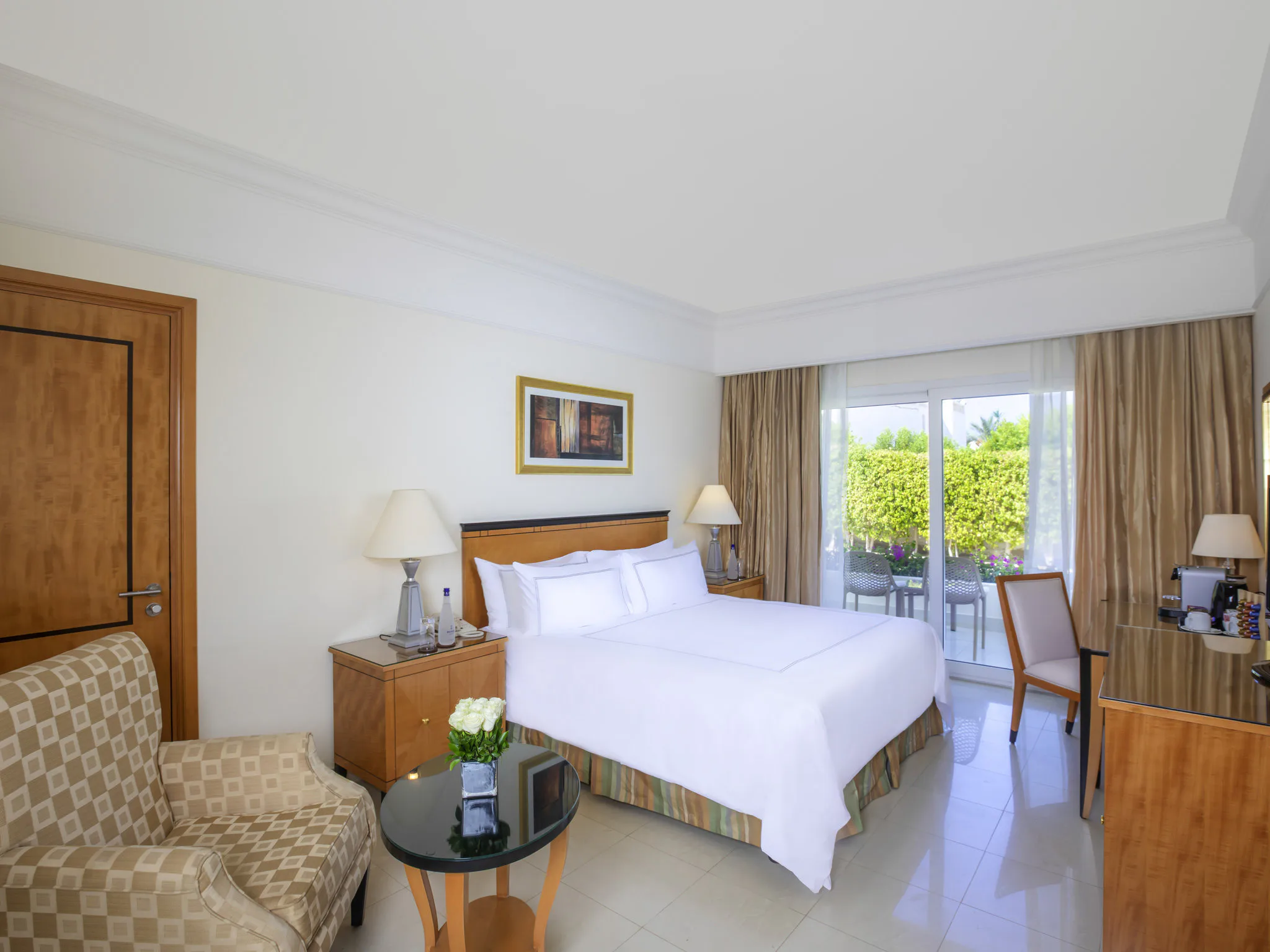 swissotel-sharm-el-sheikh-all-inclusive-collection-egypt-deluxe-room-aqua-01_12543