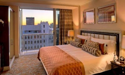 Family 2 Bedroom Suite City View