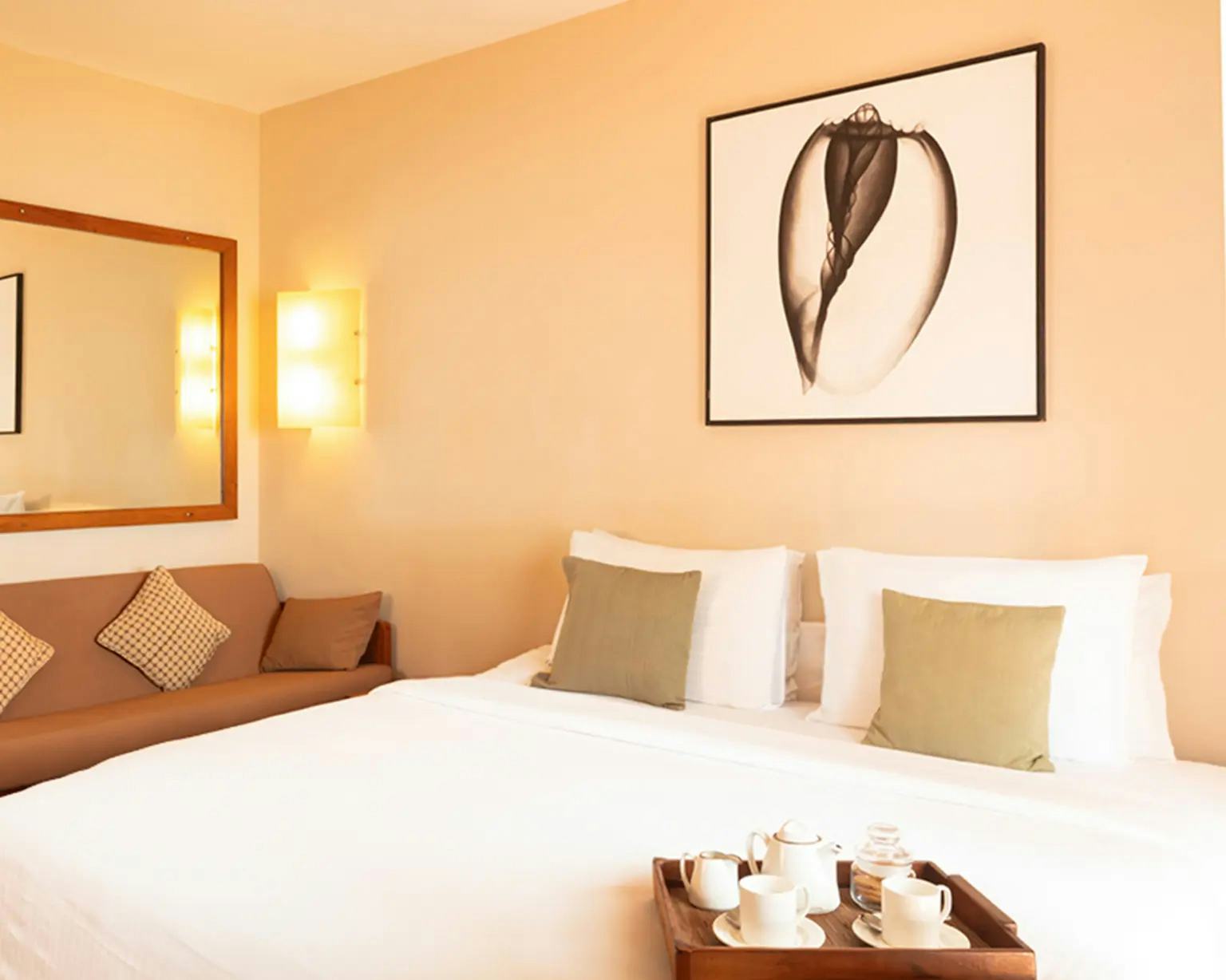 LUXURY ROOM GARDEN VIEW KING BED