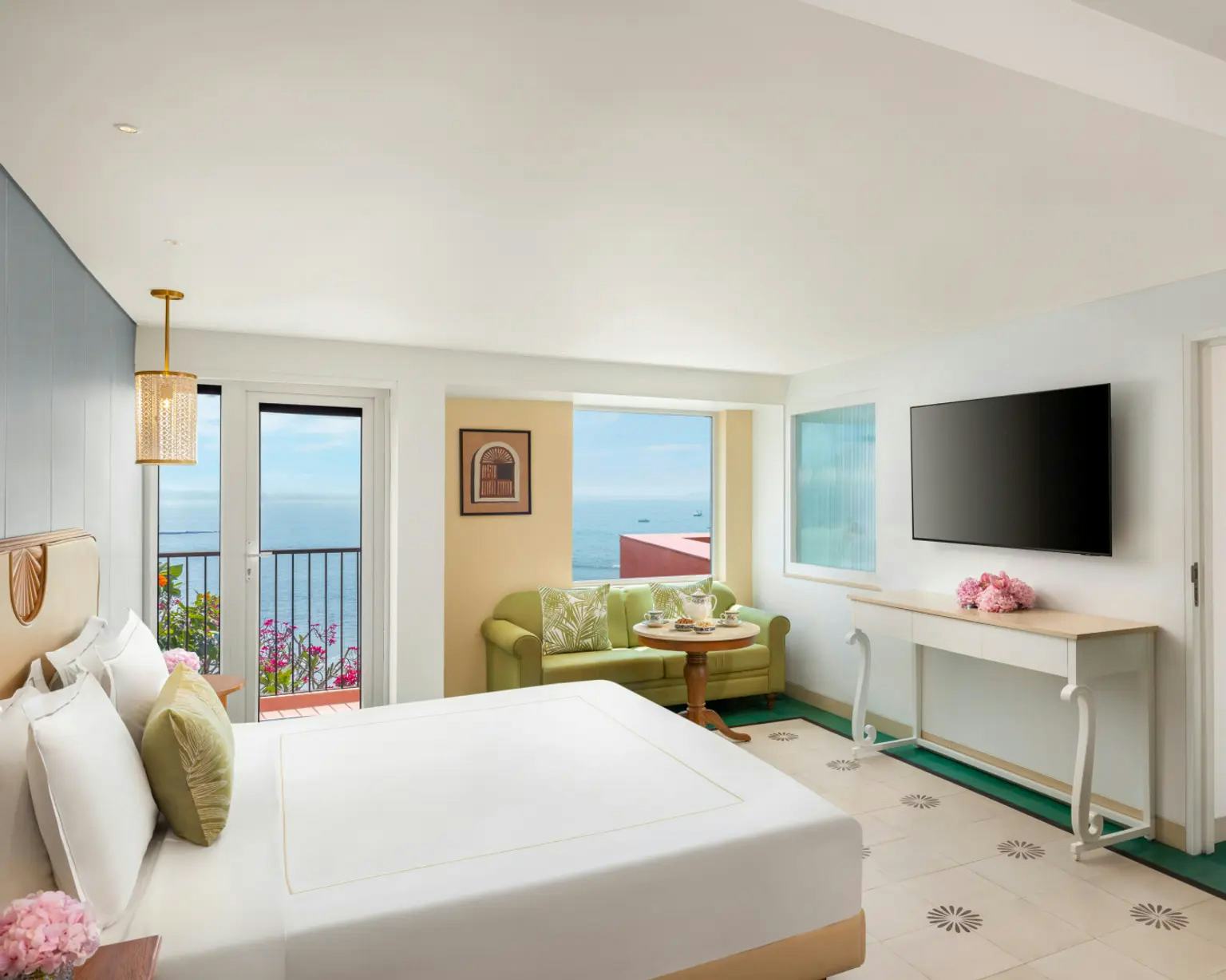 LUXURY SUITE SEA VIEW