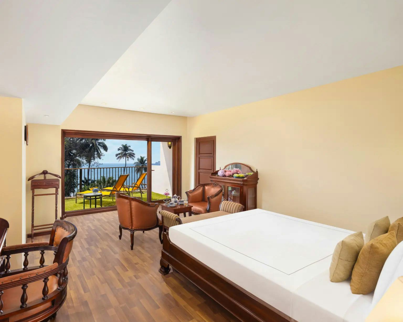 VASCO DA GAMA PRESIDENTIAL SUITE SEA VIEW
