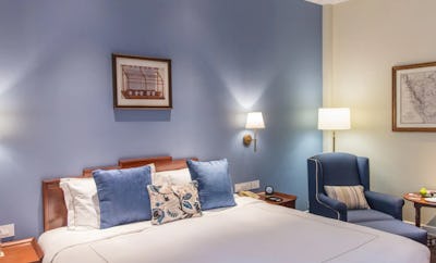 HERITAGE KING PANORAMIC POOL VIEW ROOM