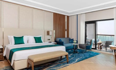 Luxury Family Palm Sea View Room