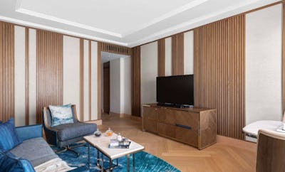 Luxury Suite Sea View with Club Lounge Access