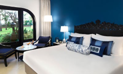 SUPERIOR ROOM GARDEN VEIW DOUBLE BED