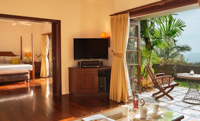 DELUXE SUITE SEA VIEW WITH BALCONY