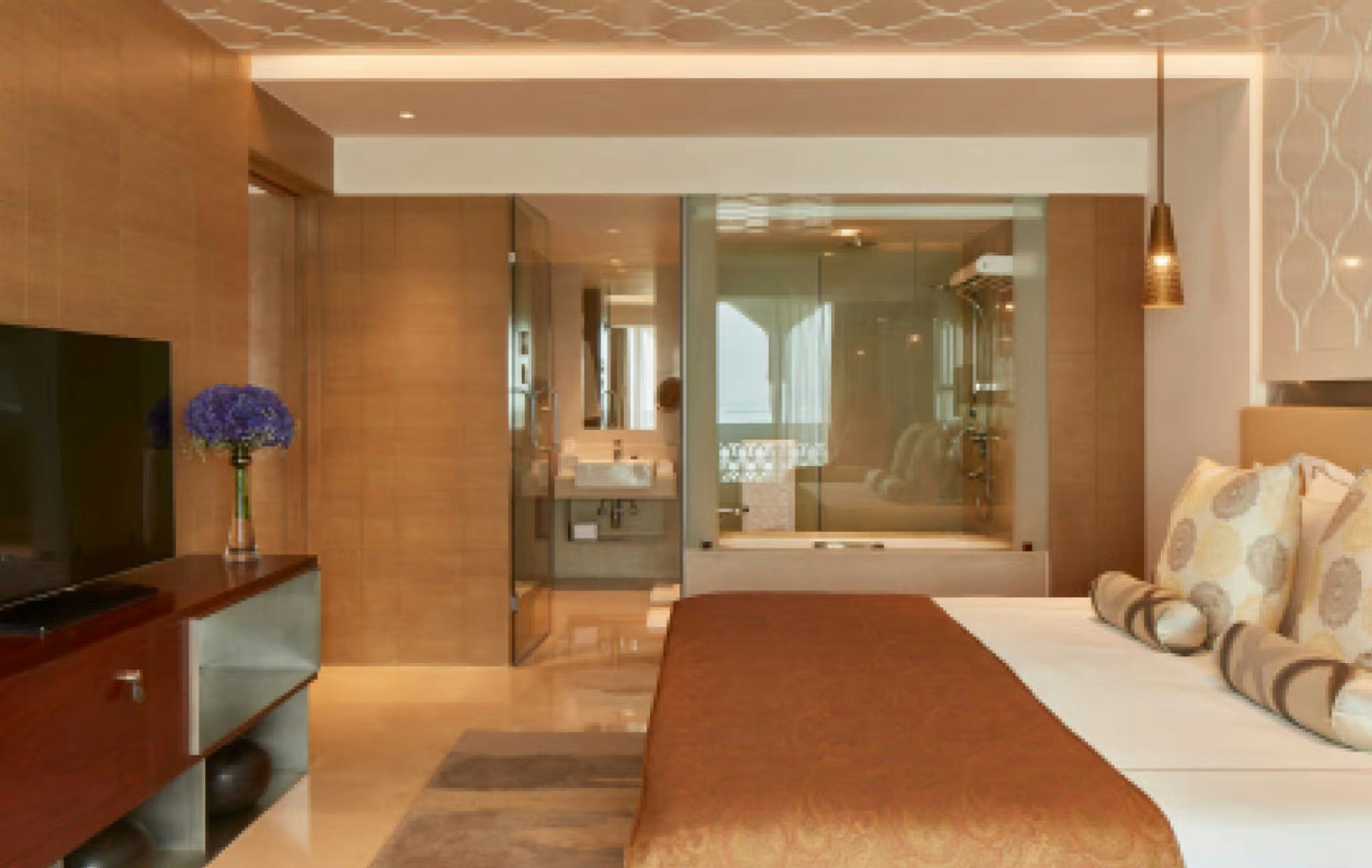 APOLLO SUITE ONE BEDROOM SEA VIEW KING BED