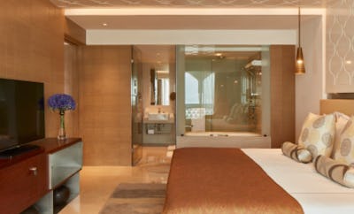 APOLLO SUITE ONE BEDROOM SEA VIEW KING BED