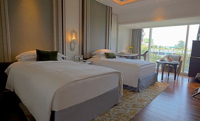 DELUXE ROOM GARDEN VIEW TWIN BED