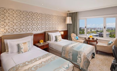 Deluxe Room Twin Bed Diplomatic Enclave View