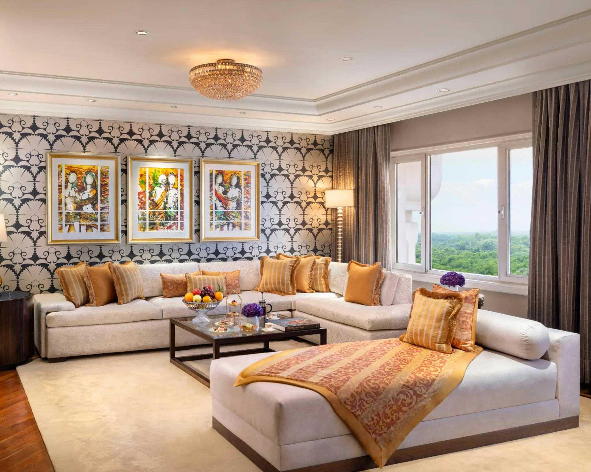 Presidential Suite King Bed Pool View