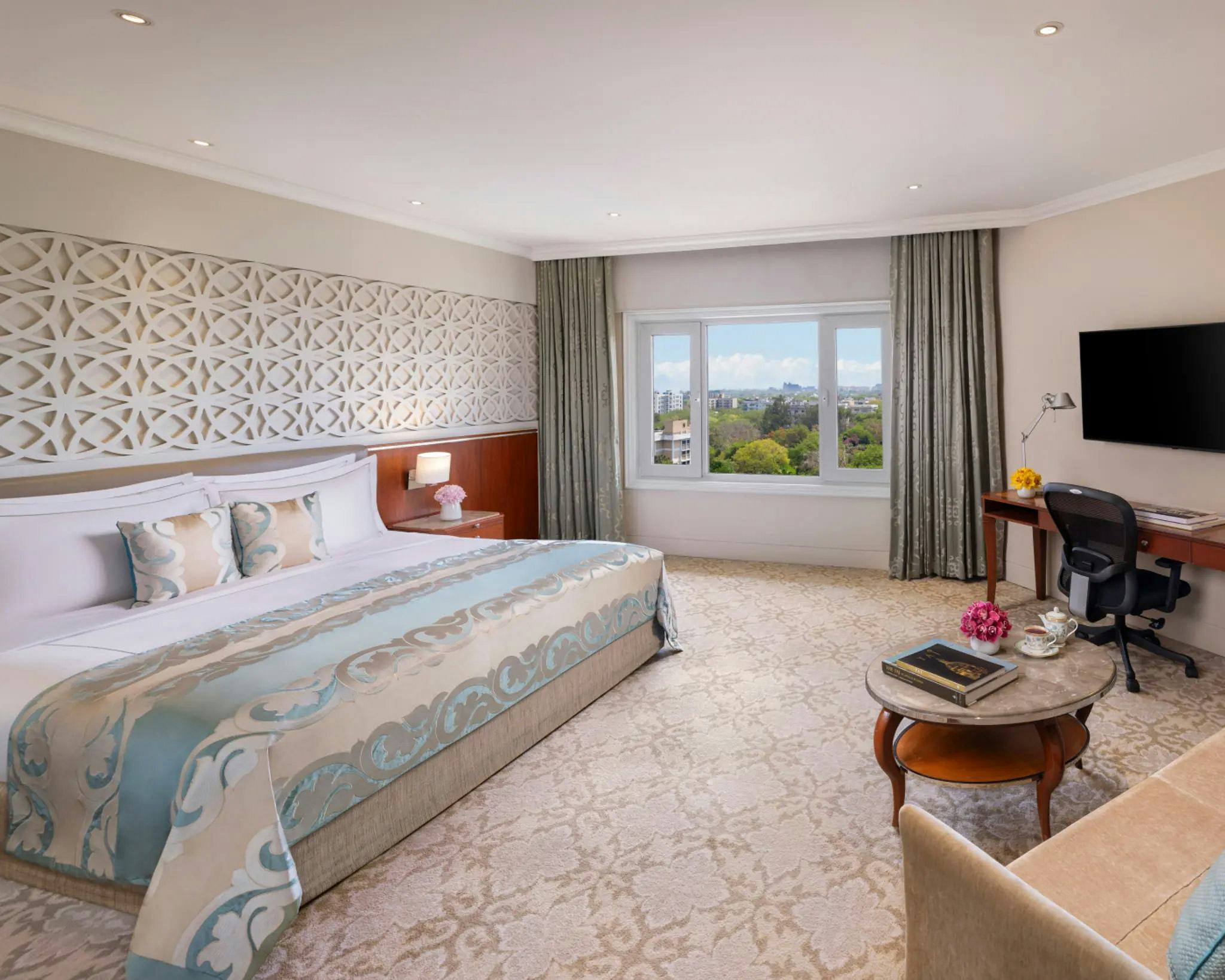 Taj Club King Bed Junior Suite