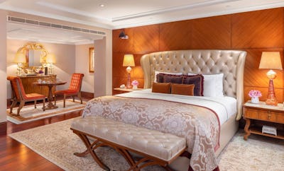 Tata Suite 2 Bed King/ Twin Pool View