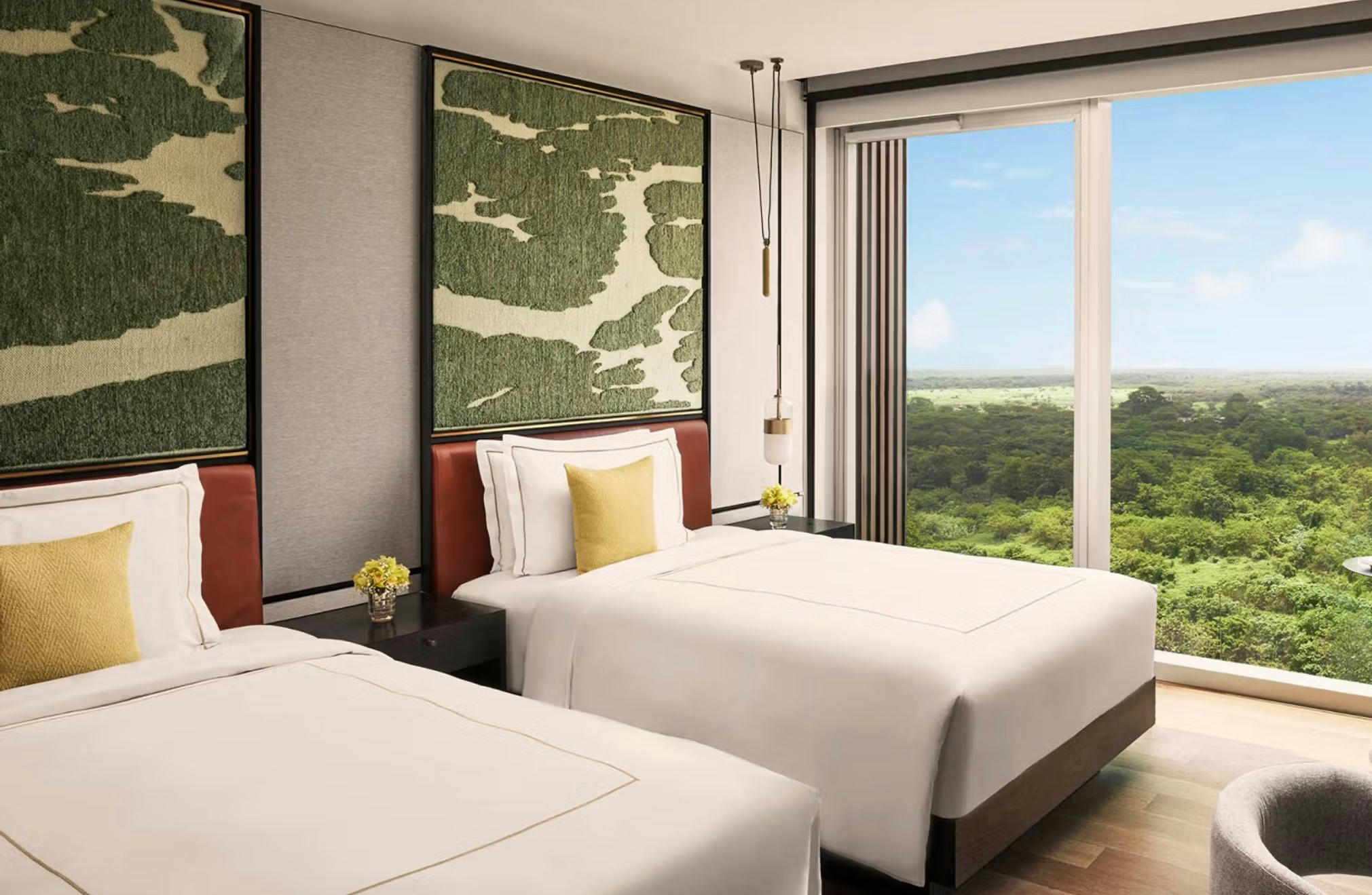 taj-the-trees-mumbai-taj-club-room-twin-bed_11877