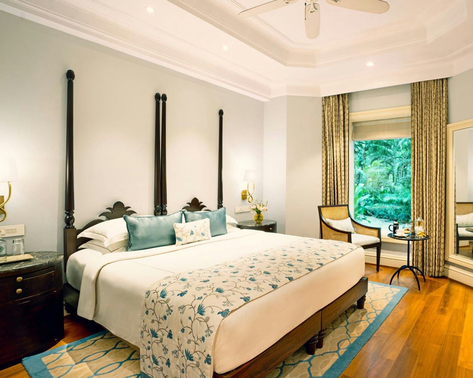 EXECUTIVE SUITE - 1 BEDROOM GARDEN VIEW