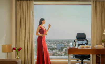 EXECUTIVE SUITE CITY VIEW