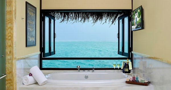 tajexotica-resort-spa-maldives-two-bedroom-rehendi-presidential-suite-pool-02_214