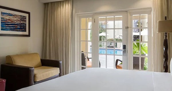 Pool/Garden-View Room