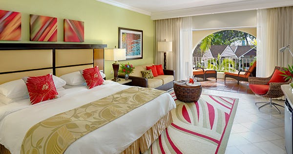 tamarind-by-elegant-hotels-junior-suite-pool-garden-view_2516
