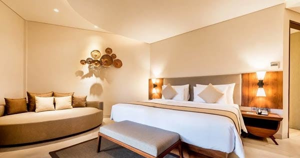 tanadewa-resort-and-spa-ubud-by-cross-collection-bali-sky-suites-01_11789