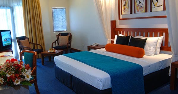 tangerine-beach-hotel-deluxe-room-01_1035
