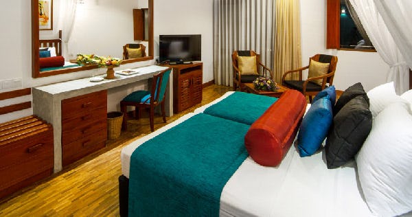tangerine-beach-hotel-standard-room-01_1035