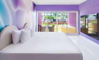 Plush Jacuzzi Pool View Room