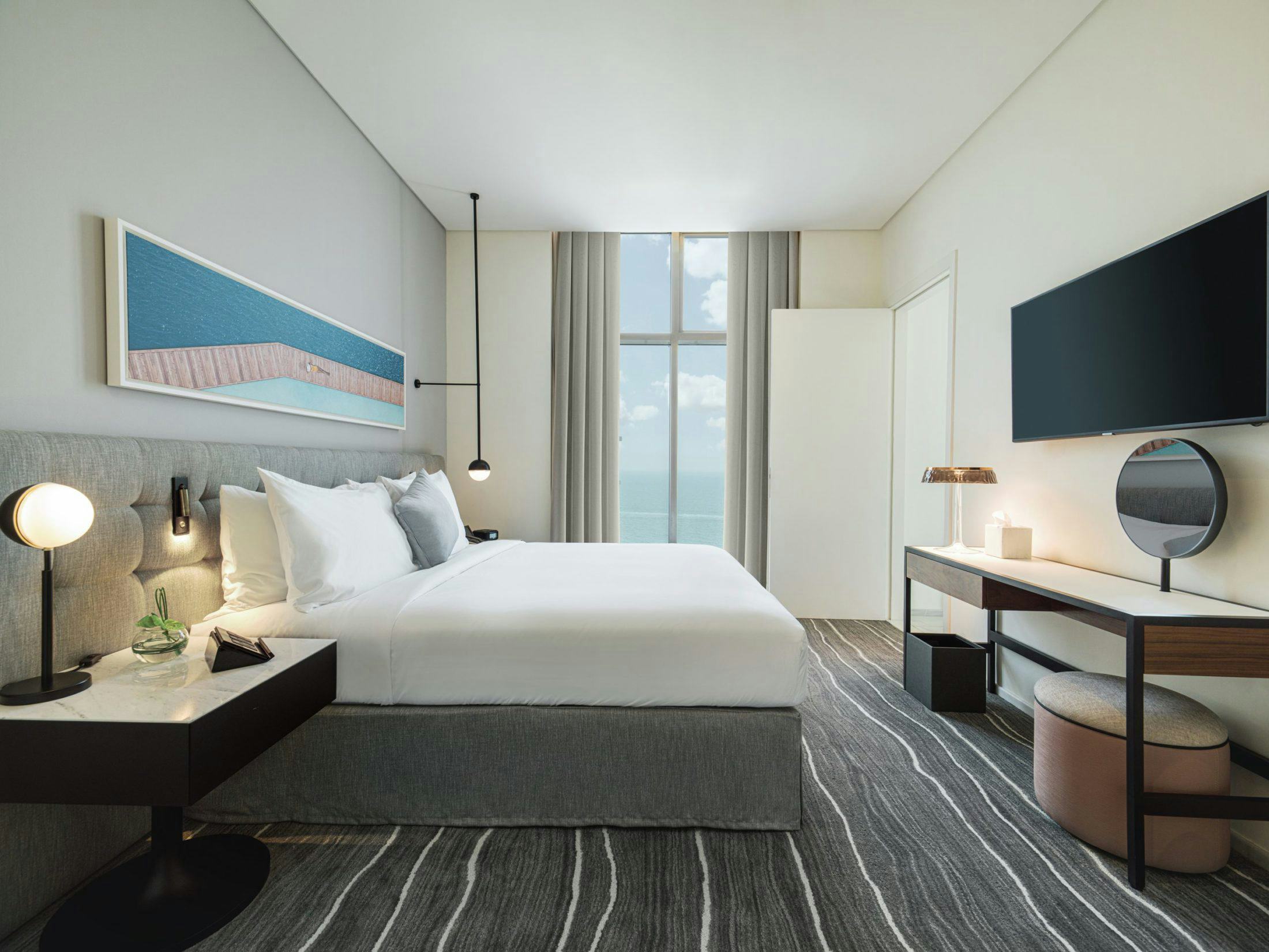 Deluxe King Arabian Sea View with Kitchenette