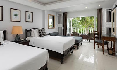 DELUXE TERRACE POOL VIEW