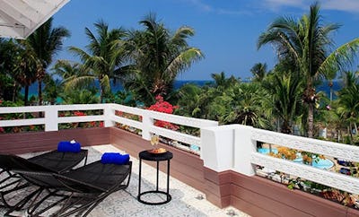 SEAVIEW THREE BEDROOM SUITE WITH BATHTUB
