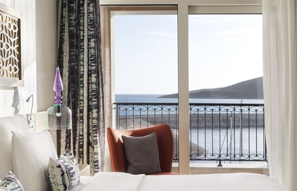 Grand Deluxe Suite Sea View