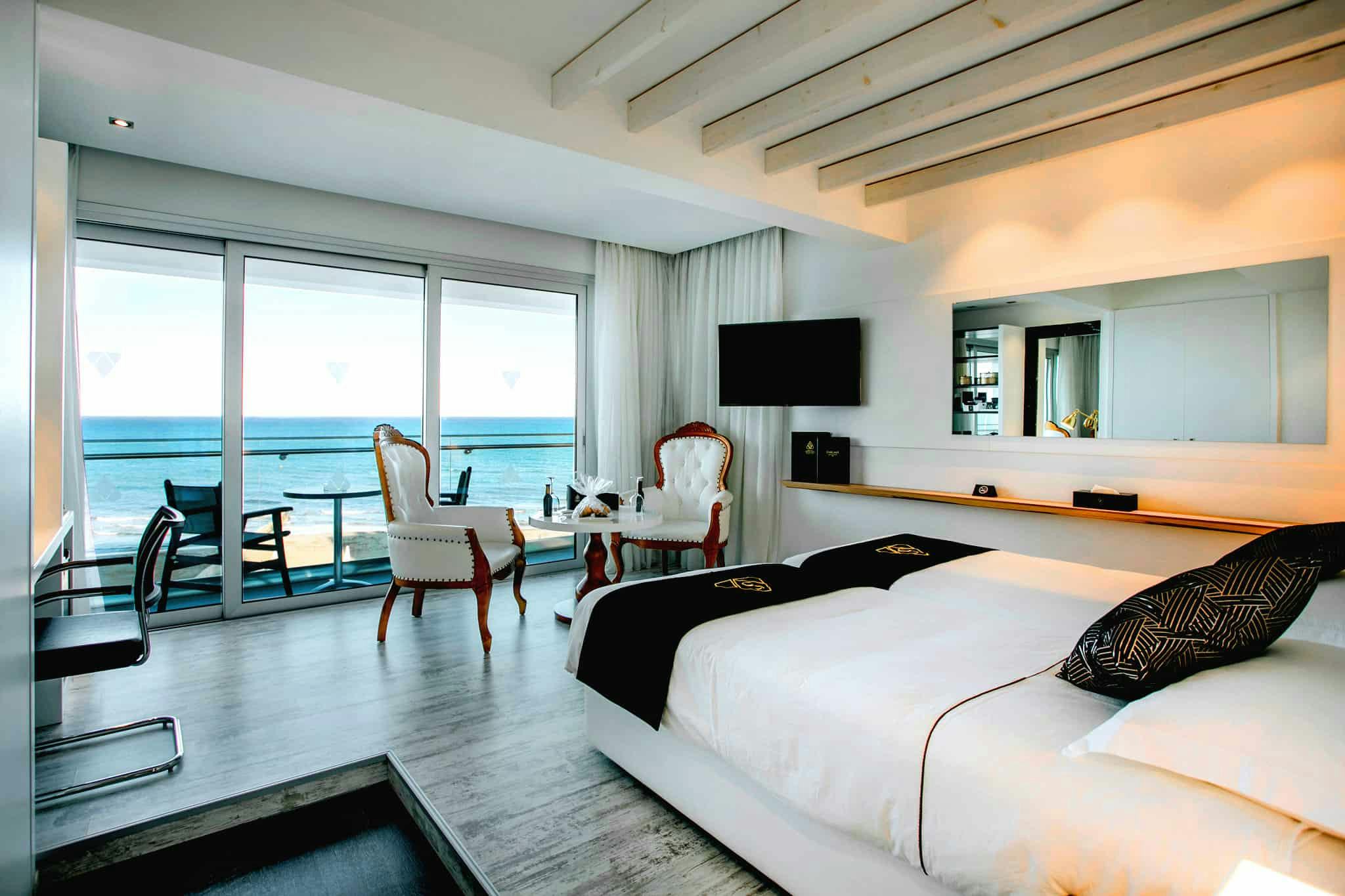 Deluxe Double/Twin Room with Front Sea View and Balcony