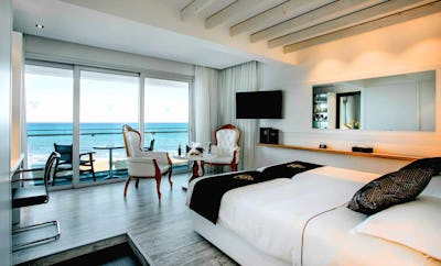 Deluxe Double/Twin Room with Front Sea View and Balcony