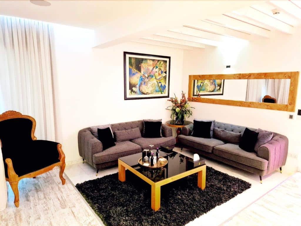 Grand Executive Suite with Front Sea View and Balcony