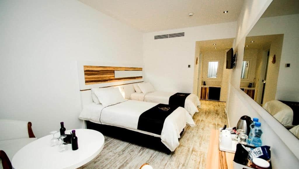 Standard Double/Twin Room with Inland View – No Balcony