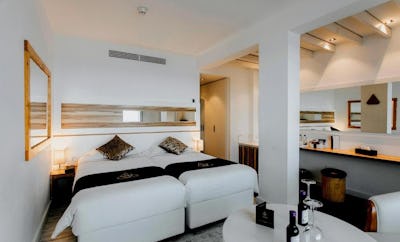 Superior Double/Twin Room with Front Sea View and Balcony