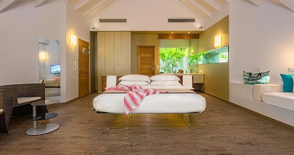the-cocoon-collection-maldives-beach-suite-02_12281