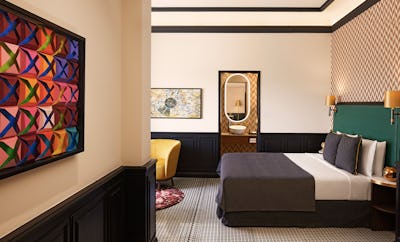 Premium Room King Bed