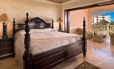 One Bedroom Deluxe Suite