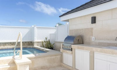 One Bedroom Standard Suite with Rooftop Pool