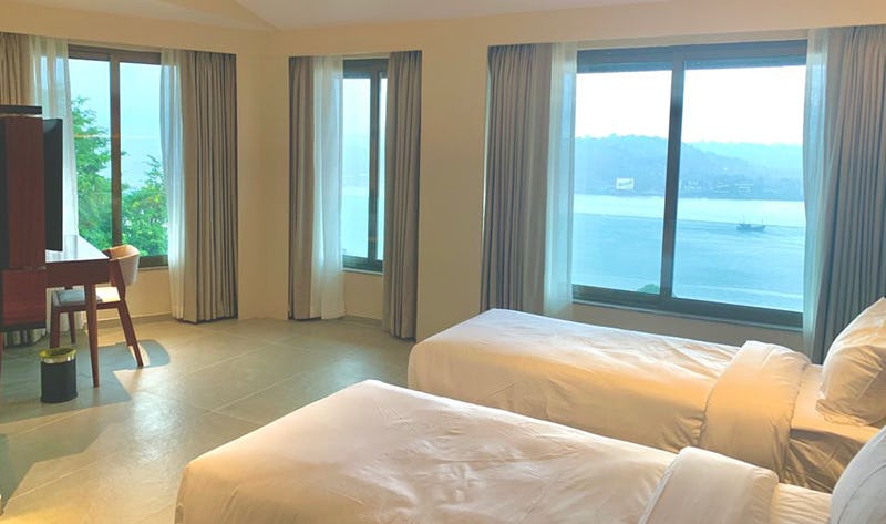 the-crown-goa-premium-riverview-twin-room_1457