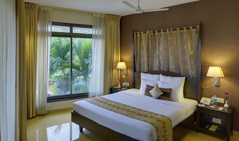 the-crown-goa-suite-pool-view_1457